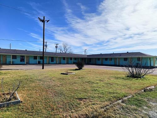 . Triangle Motel by OYO Mexia Texas