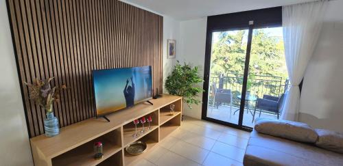 NEXTHOME City Center & Pool 5