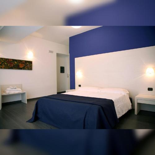 Areté Luxury Room - image 9