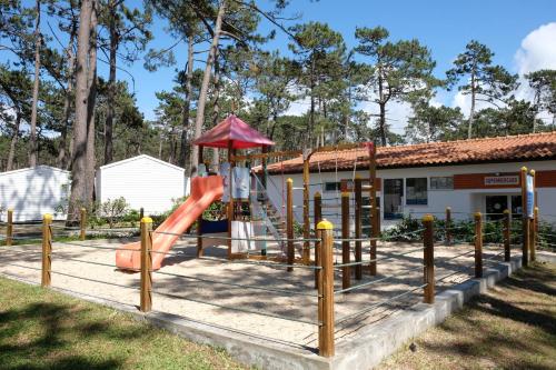 Parque infantil, Parque De Campismo Orbitur Sao Pedro De Moel in Marinha Grande