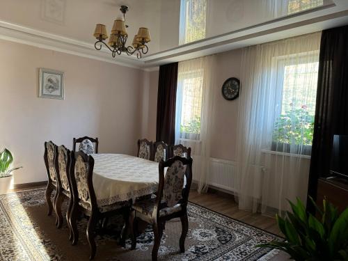 Садиба Лісова in Pidhorodtsi