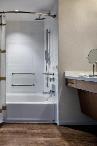 641543749 Houston CityPlace Marriott at Springwoods Village