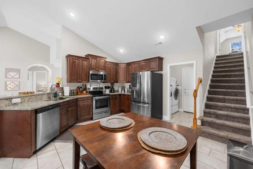NEW HOT TUB- Dog Friendly Home Near Beach and Golf with Pool and Spa in Socastee (SC)