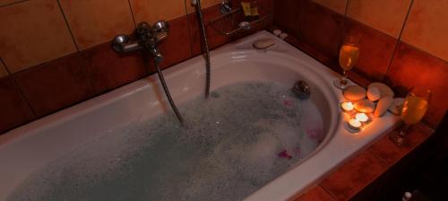 cabină de duș, Sunshine Resort in Lassi