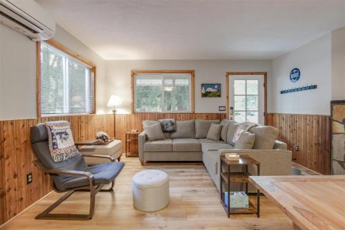 Mr. Gnomerson’s Hideaway | AC, EV, Pets in Packwood (WA)