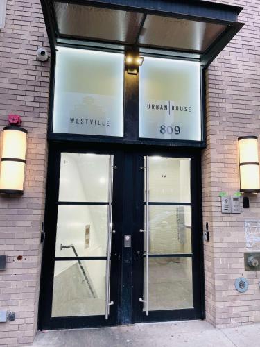 809-4A Columbus Circle New BLDG 1BR W D - image 14