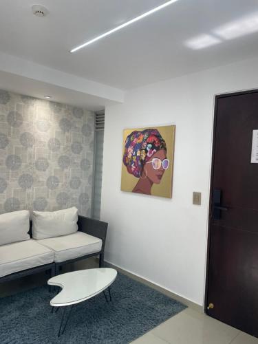 One-Bedroom Apartment image 5