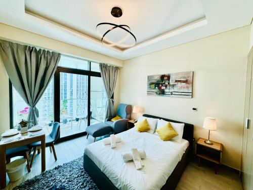 Farhad Azizi Al Jaddaf Sleek Studio, Dubai (foto 5)