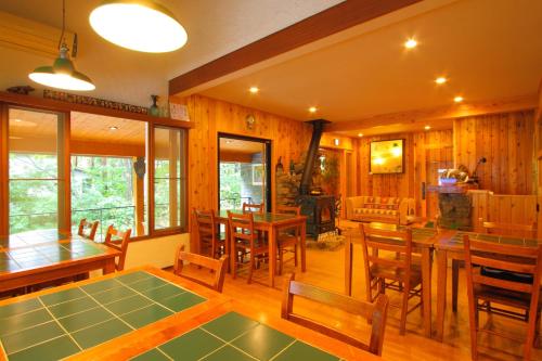 番茄膳食山林小屋