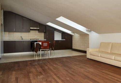 Green Garden APARTMENTS - image 8