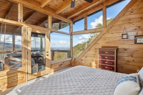 Serenity - Sweeping Mountain VIEWS From Every Room, Sevierville (foto 9)