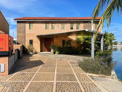 Capelas Beach House