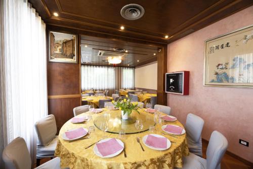 Restaurant, HOTEL VIENNA in Venetië