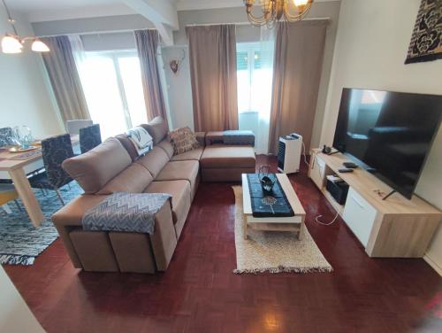 Almada, T2 apartment with balcony, Feijo, Lisbon, Almada