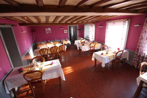 Ресторан, Auberge Normande in Вальфрамбер