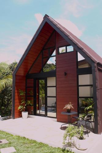 Exterior view, Casita Alyanna in Orani