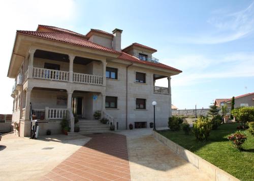 Pensión Residencia A Cruzán - image 8