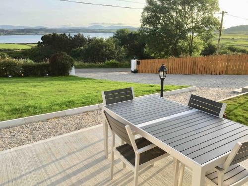 Iekārtas, Brownes Sea View Cottage No 2 Dungloe 14km in Lettermacaward