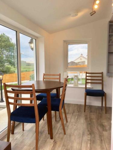 Iekārtas, Brownes Sea View Cottage No 2 Dungloe 14km in Lettermacaward