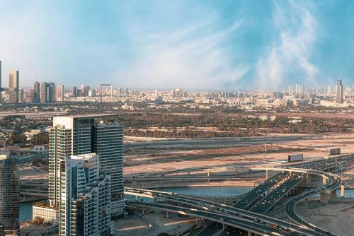 New 1BR APT Business Bay w Burj View, Дубай (фото 2)
