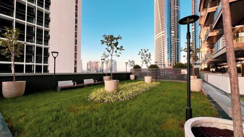 New 1BR APT Business Bay w Burj View, Дубай (фото 8)