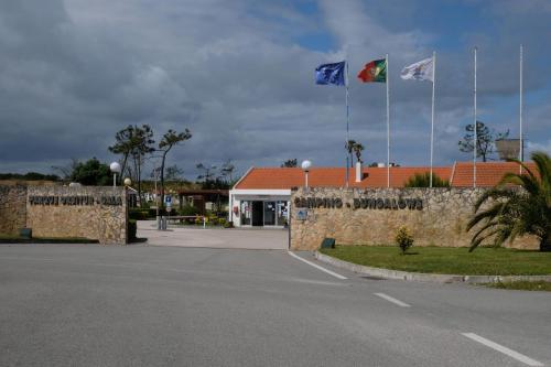 Parque De Campismo Orbitur Gala - image 9