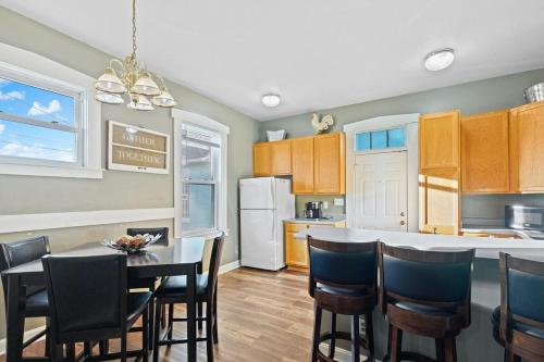Three-Bedroom House room in Indy Stadium Villas 710