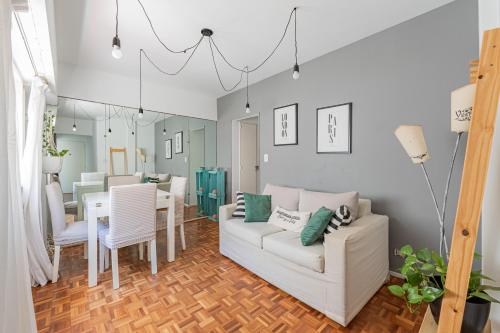 Recoleta stop apartment, Buenos Aires