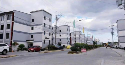 View, Estien’s Cozy Condotel to Stay near Daang Hari Coliseum