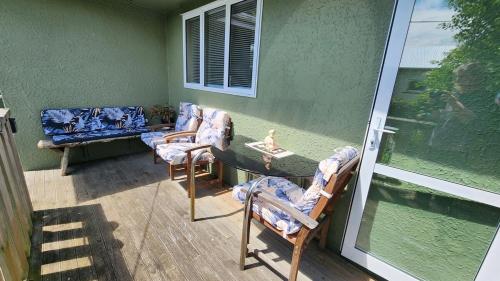 Guest Suite with private entry own kitchen and bathroom, Oamaru
