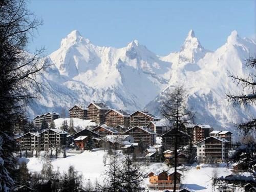 Surrounding environment, Amazing apartment with valley view in Nendaz