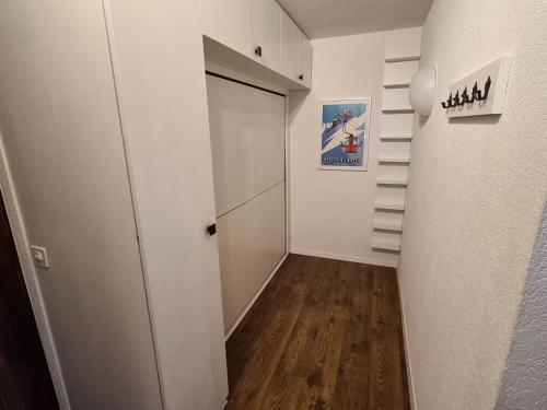 Flat in Veysonnaz near Ski Lift & Valley Views, Veysonnaz (foto 9)