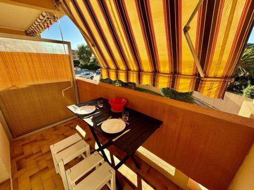 Studio avec terrasse - Accès plage - FR-1-816-22 (Studio avec terrasse - Acces plage - FR-1-816-22) in บองเมอ เลส โมซาส