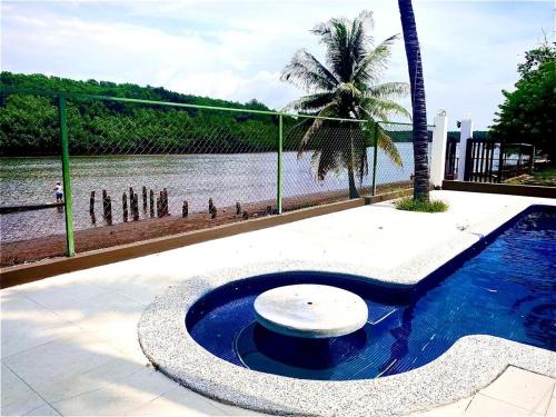 منظر, Estero View Beach House in Barra De Santiago