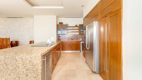 Kitchen, Encanto Living Penthouse 1202 by Kivoya in Playa Encanto
