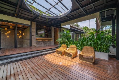 Yeh Gangga - HUGE 8BR 21max 3Pools Sauna Gym BBQ Rooftop! - image 3