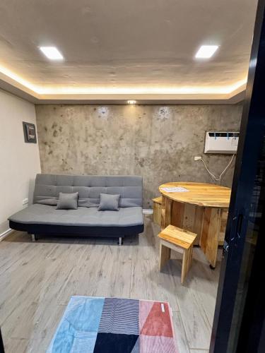 2 bedrooms, 6 beds