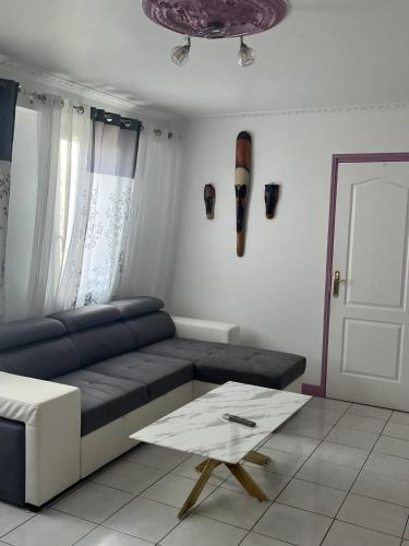 Appartement familial à Sarcelles de 81 m², proche commodités - Location saisonnière - Sarcelles
