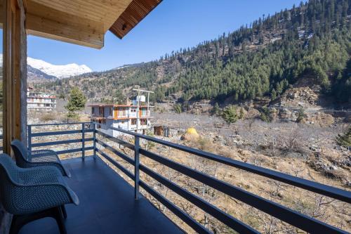 Balcony/terrace, Treebo Premium Silverstone Resort With Mountain Valley View in Palchan