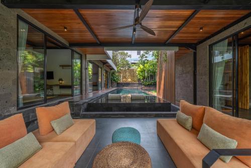 Yeh Gangga - HUGE 8BR 21max 3Pools Sauna Gym BBQ Rooftop! - image 4
