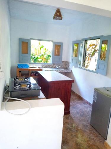 virtuve, Maison 2 chambres avec jardin - Foulpointe in Foulpointe