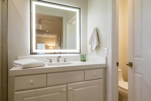 Laguna Retreat 30 Day Minimum home