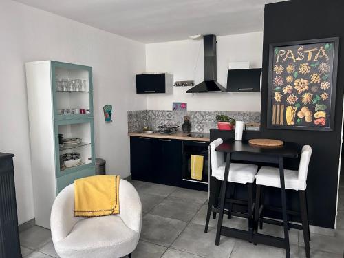 Appartement cosy avec balcon, centre historique, Bordeaux (Foto 3)