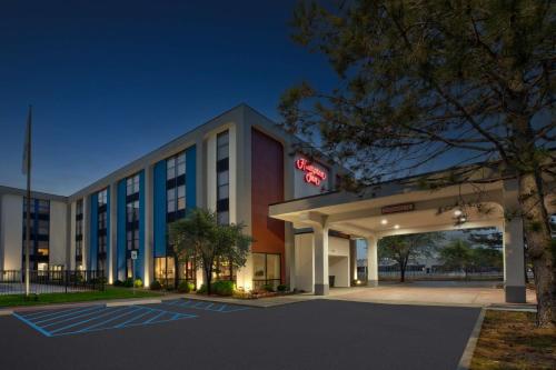 Hampton Inn Detroit Madison Heights South Troy - image 2