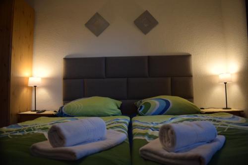 Small Double Room image 2