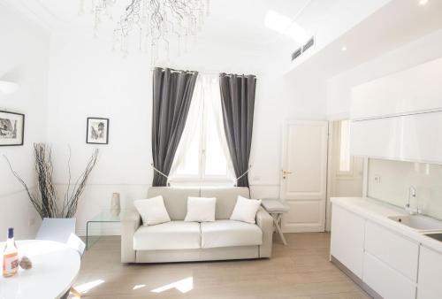 Saint Peter Beautiful 2BR Apartment, Roma (foto 2)