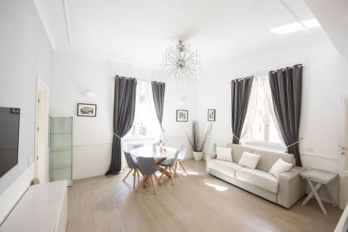 Saint Peter Beautiful 2BR Apartment, Roma (foto 3)