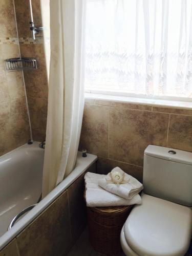 Edgware B&B - 화장실