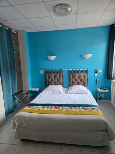 Carry Hotel - image 14