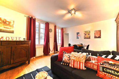 Olympia - Terrasse, Parking gratuit, Thème Cinéma, Coeur de ville, Rez de chaussée, Fibre, Tv 4K, Saintes (zdjęcie 8)